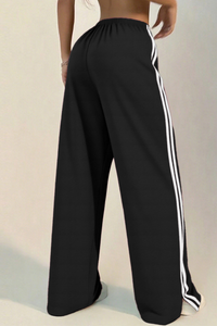 Women’s sporty wide-leg pants.
