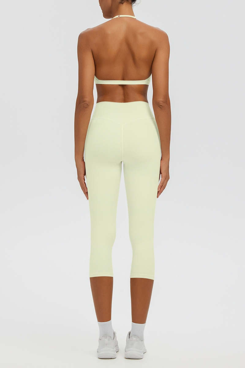Women Halter V-neck Bra & High Waist Capri Leggings Yoga Set