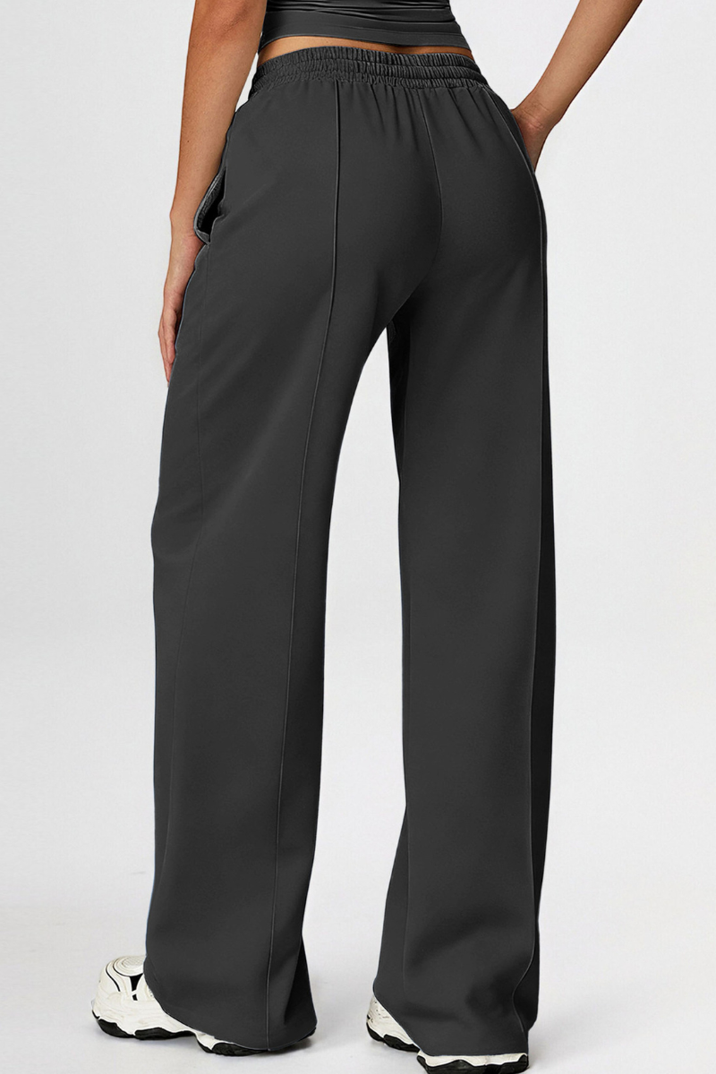 Women’s streetwear straight-leg casual pants.