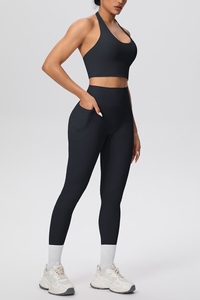 Women's Athletic Set:Healterneck Bra And Side Pocket Legging