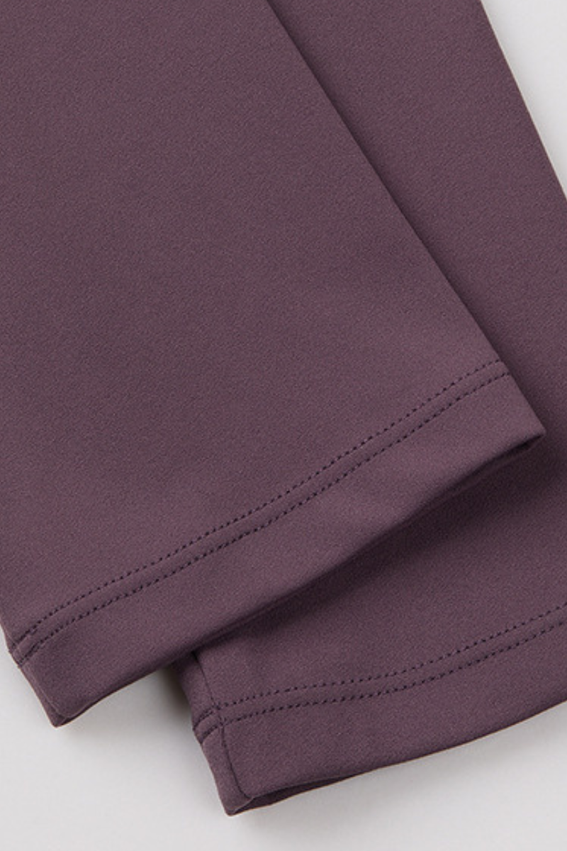 Women’s V-Neck Thumbhole Form-Fitting Long Sleeve Yoga Top