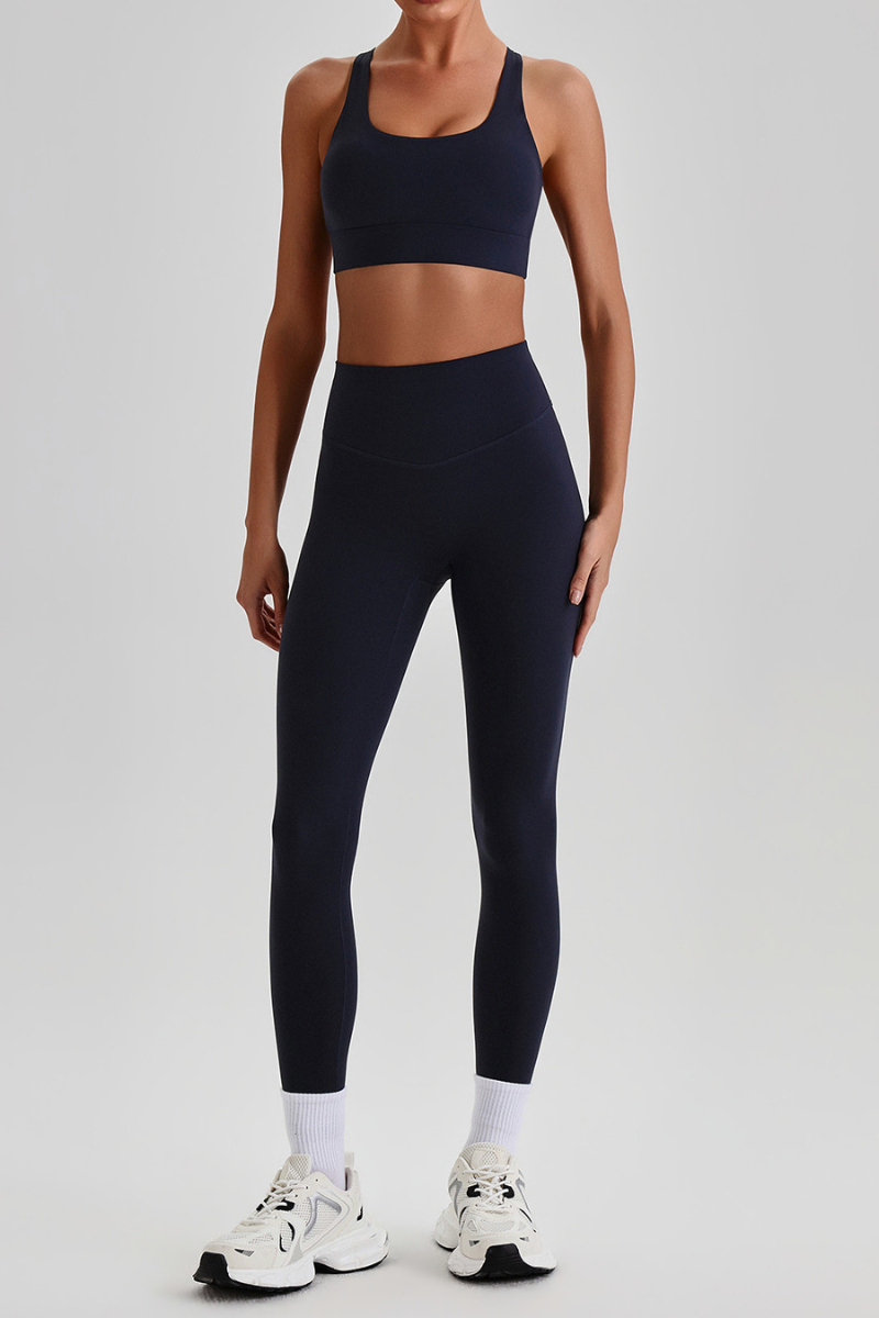 Women's Wide Strap Sports Bra & No Front Seam Leggings Set