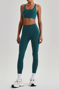 Women's Wide Strap Sports Bra & No Front Seam Leggings Set