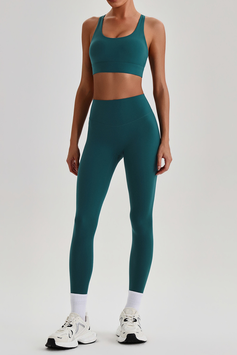 Women's Wide Strap Sports Bra & No Front Seam Leggings Set