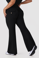 Plus Size Women's Utility Pocket Textured Yoga Flare Pants
