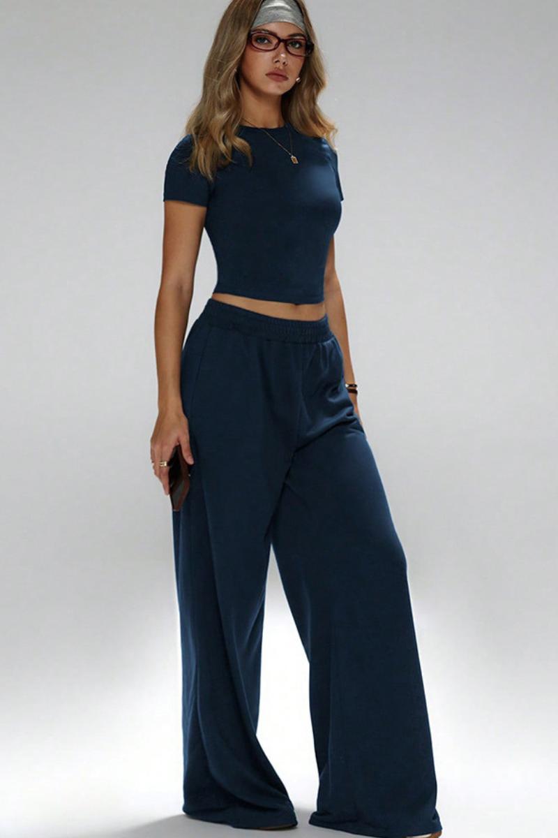 Short-sleeved top paired with wide-leg pants set