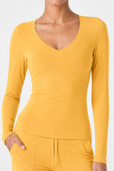 Women’s V-Neck Thumbhole Form-Fitting Long Sleeve Yoga Top