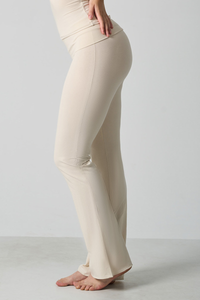 Women's High-Waist Fitted Flare Pants