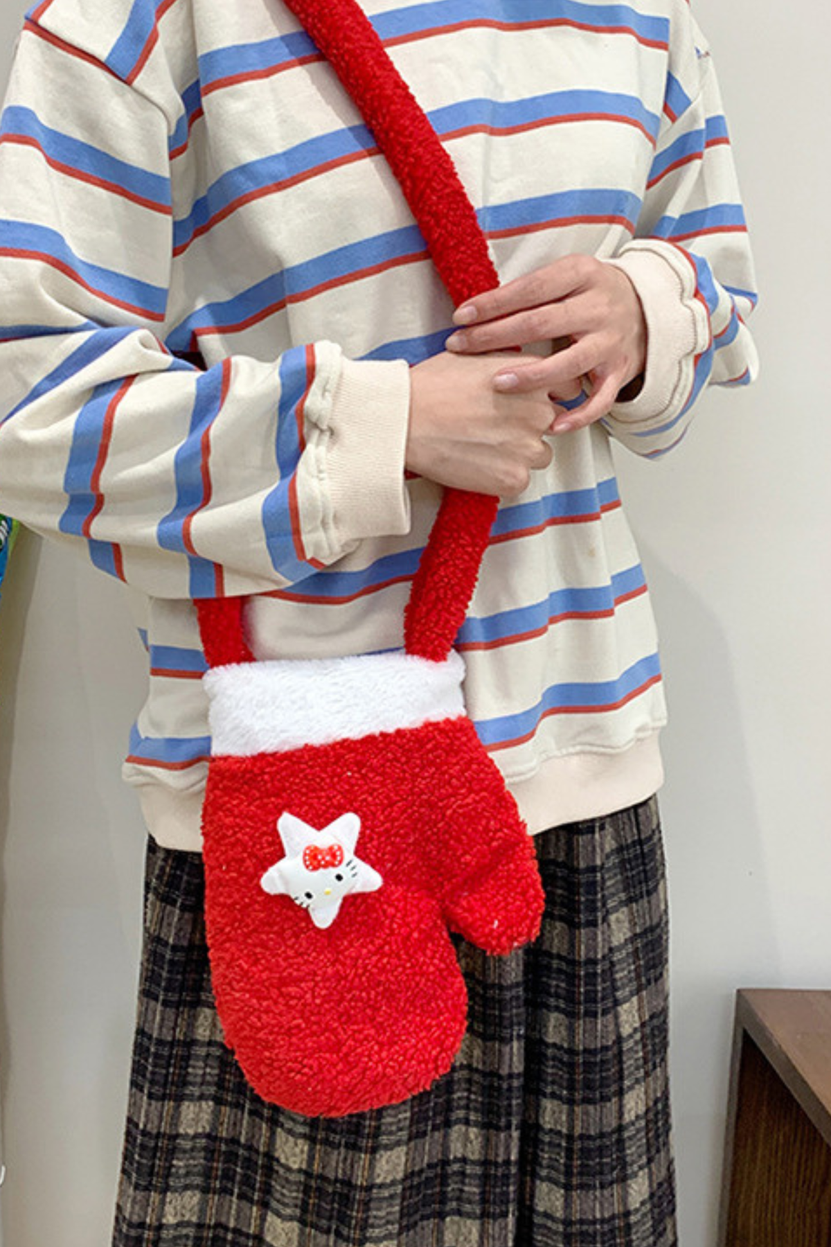Christmas Red Glove Shape Warm Plush Crossbody Bag