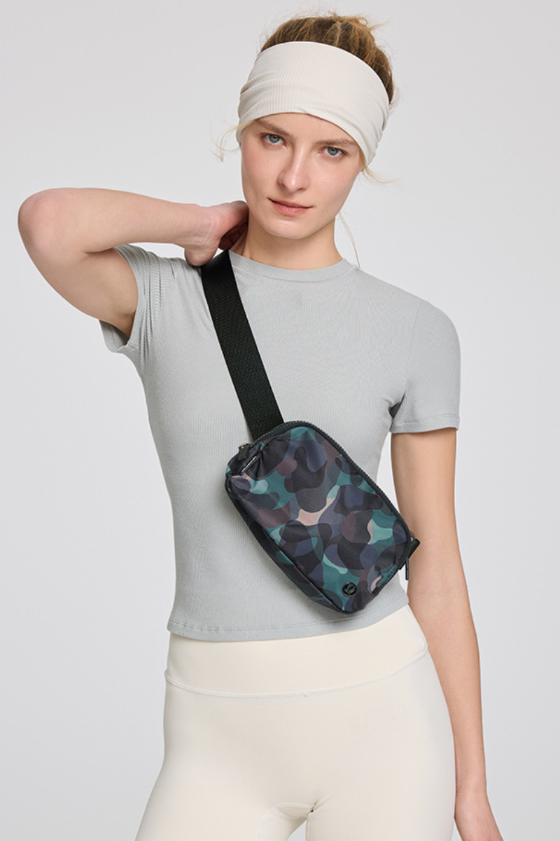 Ribbed Slim Racer-Tee