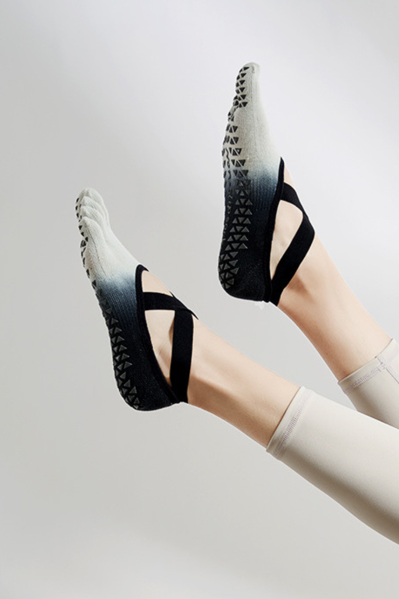 Women's Ombre Gradient Strappy Yoga Grip Five-Toe Socks