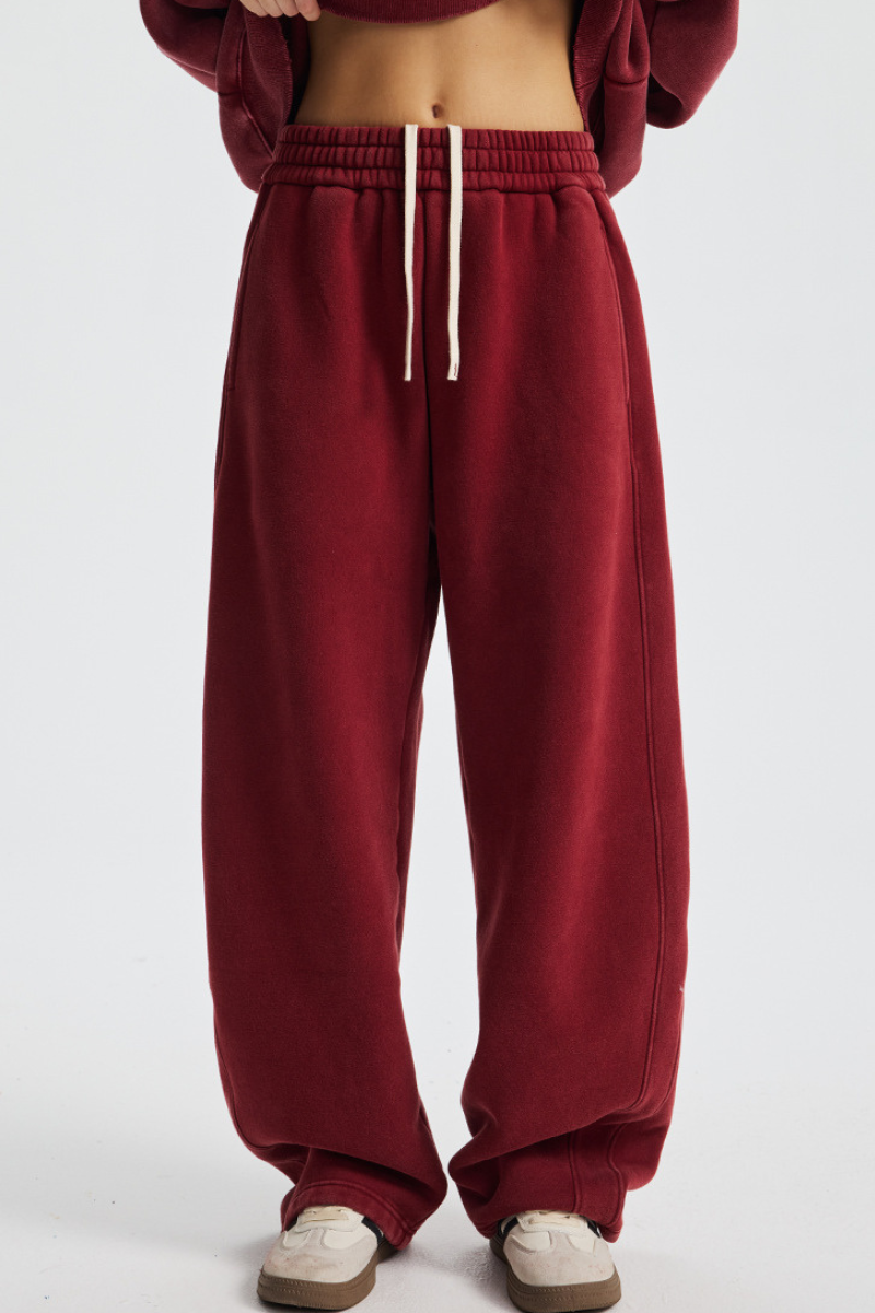 Thicker, distressed-look sweatpants with fleece lining