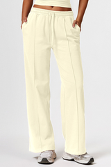 Women’s streetwear straight-leg casual pants.