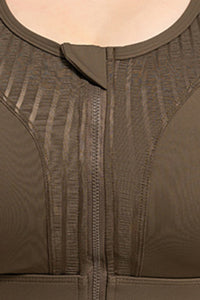 Plus Size Women's Mesh Panel Zip-Up Sports Bra