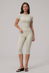 Women's Bare Feel Sets:Slim Fit T-shirt And Capri Leggings
