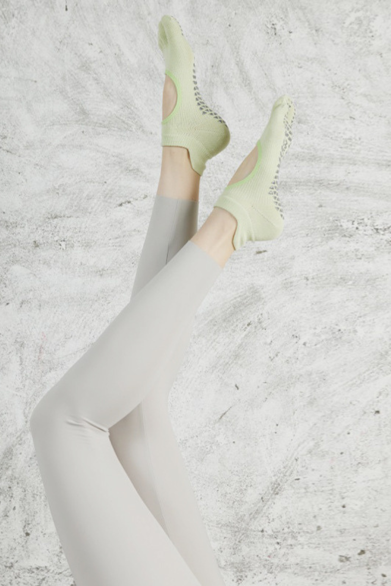 Women's Cut-Out Pilates Yoga Grip Five-Toe Socks