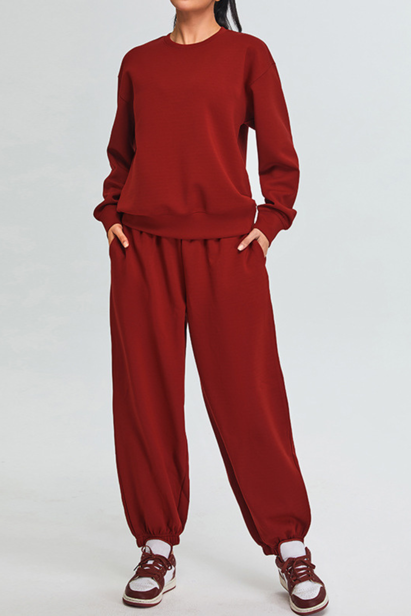 Women's Athletic Set:Pullover And Cuffed Sweatpants