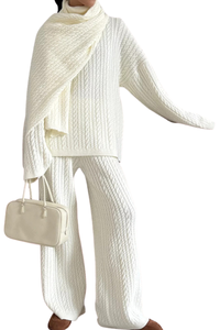 Soft and chewy sweater and knitted set