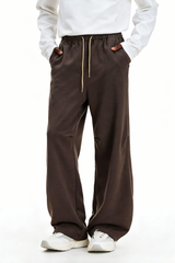 Straight-leg fleece-lined sweatpants.
