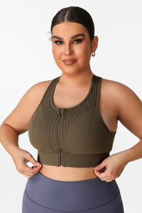 Plus Size Women's Mesh Panel Zip-Up Sports Bra
