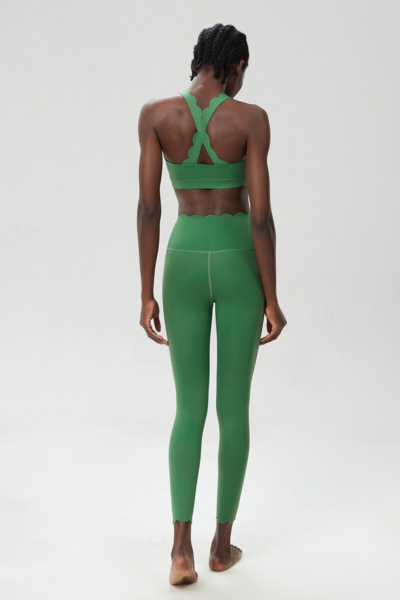 Women Wave Liquid Seamless High Stretch Midweight Yoga Set - Removable Cup Bra & Contoured Tights