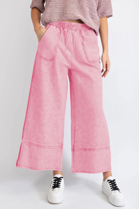 Leisure-style wide-leg pants