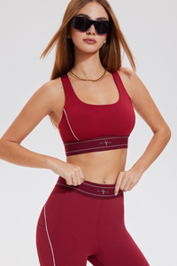 Beauty-enhancing back yoga bra