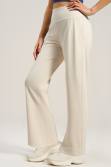 Straight-leg yoga pants