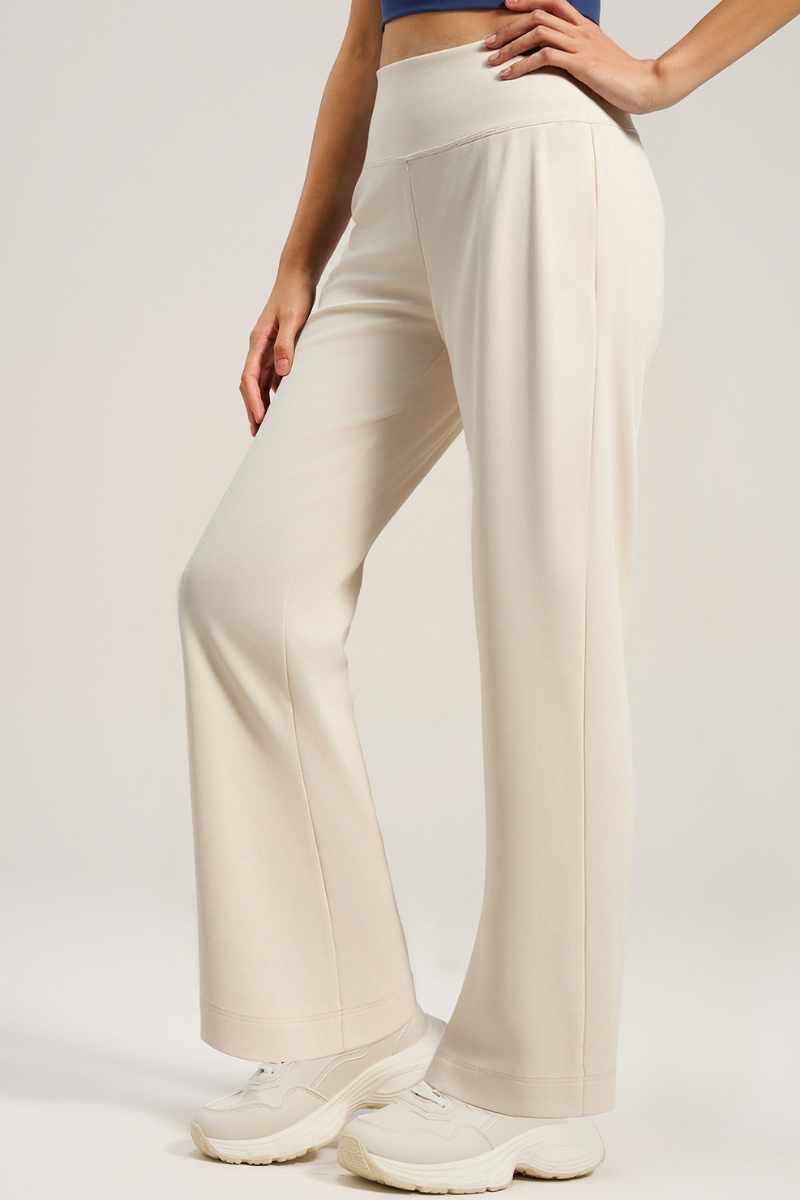 Straight-leg yoga pants