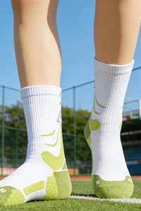 Moisture-Wicking Breathable Athletic Crew Socks