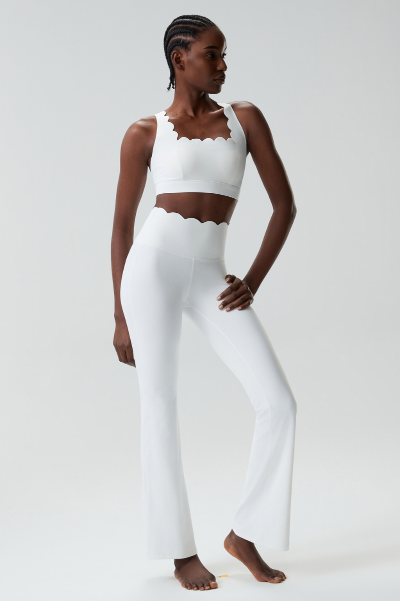 Women's Petal Sports Bra & Flared Yoga Pants Two-Piece Set