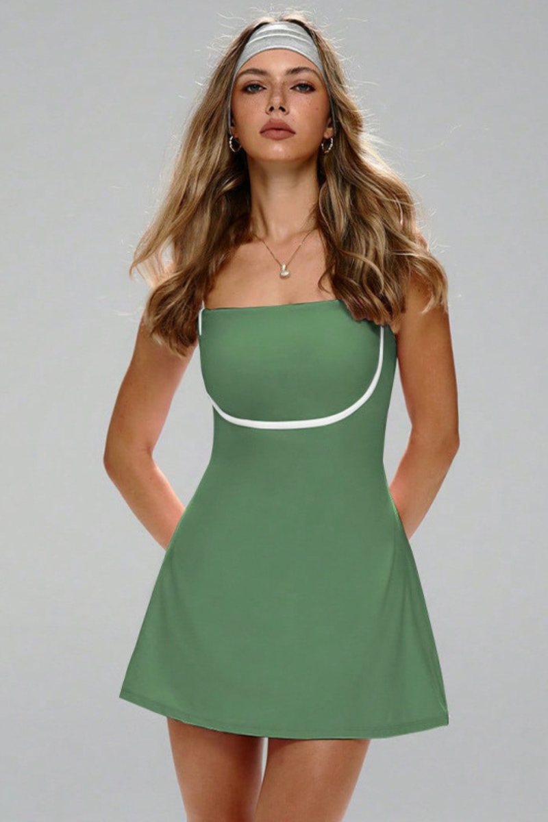 Color-contrast sport skirt