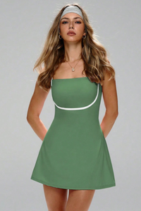 Color-contrast sport skirt