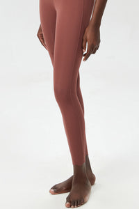 Women Wave Hem Liquid Yoga Set - One-Shoulder Bra & Sculpting Leggings