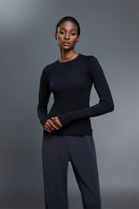 Women Round Neck Slim Fit Long Sleeve Workout Top