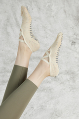 Women's Rainbow Yarn Strappy Yoga Grip Five-Toe Socks