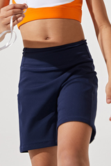 Kids high-waisted sport shorts.