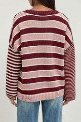 Women Crew Neck Contrast Stripe Distressed Hem Knit Sweater