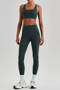 Women's Wide Strap Sports Bra & No Front Seam Leggings Set