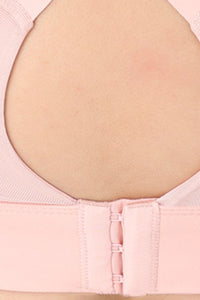 Plus Size Women's Crisscross Back Sports Bra with Back Closure