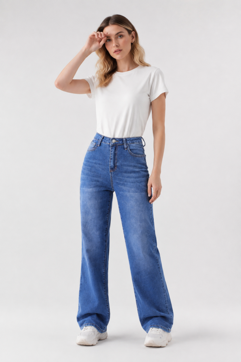 Women's Classic Blue Wash Relaxed High Waist Leg Jeans