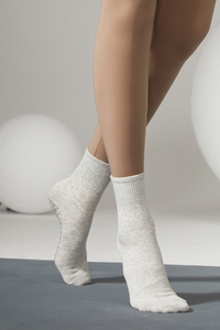 Women's Ribbed Crew Yoga Grip Five-Toe Socks