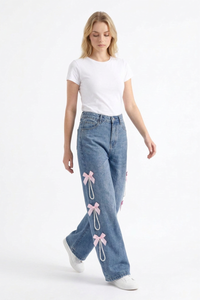 Women's High Waist Bow & Pearl Chain Detail Jeans