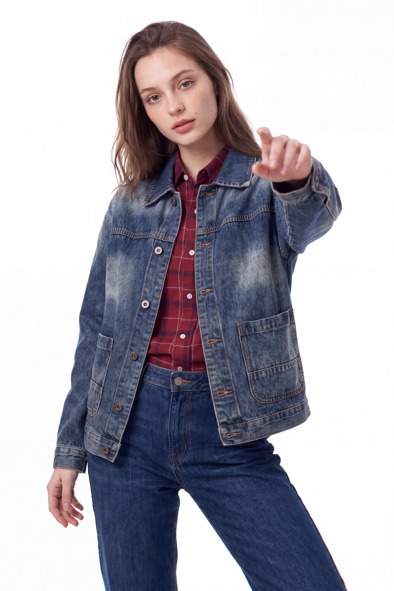 Women's Vintage Wash Relaxed Denim Jacket
