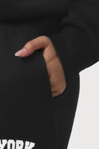 Women Fleece-Lined Pocket Sweatpants