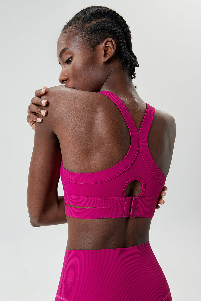 Back buckle cross-back sports bra