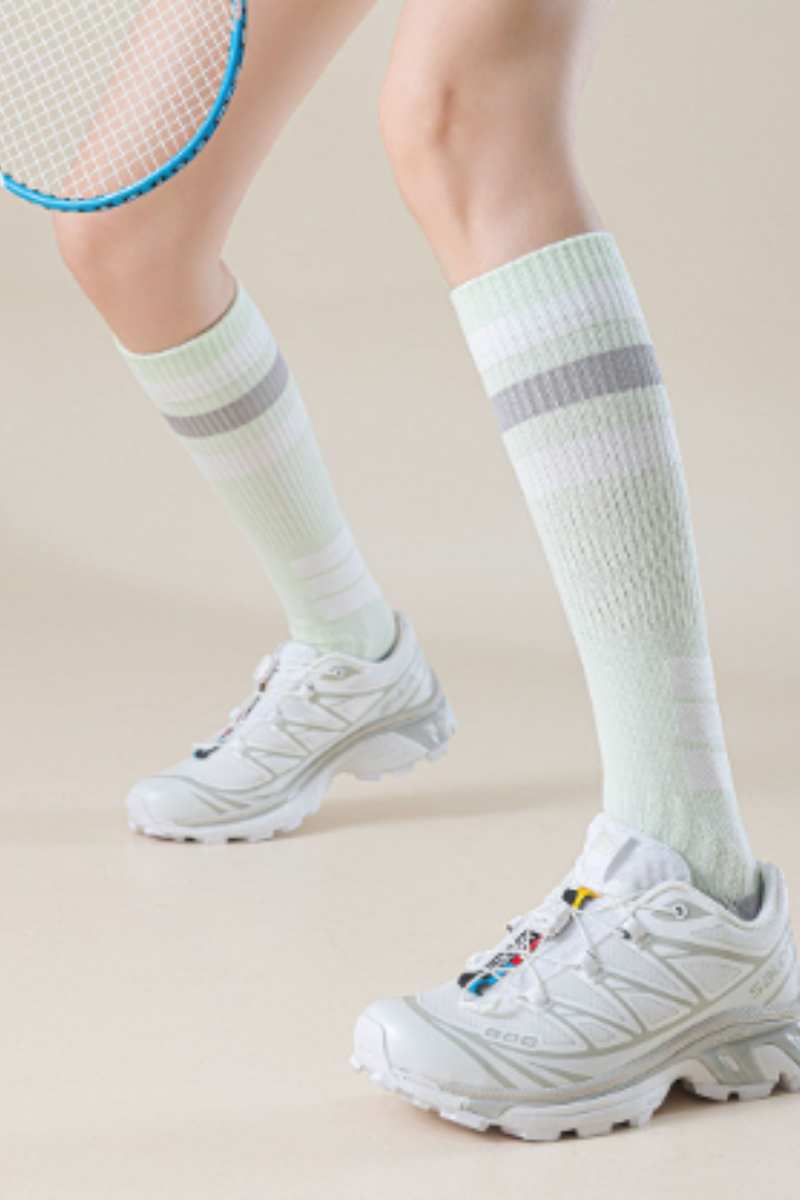 Women’s Color Block Gradient Pressure High-Top Sports Socks