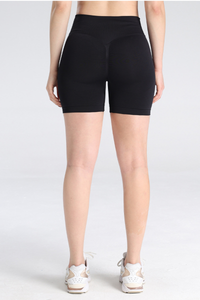 Women's Seamless  Quick-Dry 3D Lifting Sports Yoga Shorts