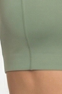 Women's Athletic Petal Mock-Neck Backless Tank Top