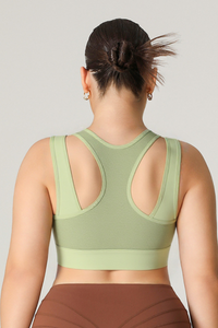 Plus Size Women's Front Zipper Faux Two-Piece Sports Bra